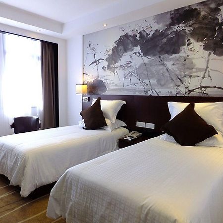 Da Zhong Hotel Indoor Stadium Xuhui Shanghai Eksteriør billede